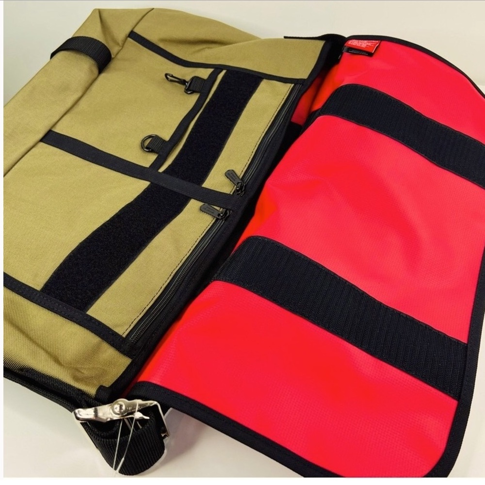 NEW Free People Movement x Manhattan Portage messenger bag - Picture 3 of 10